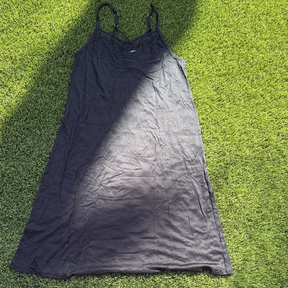 Hanro Black Lace-Trim chemise Size XS